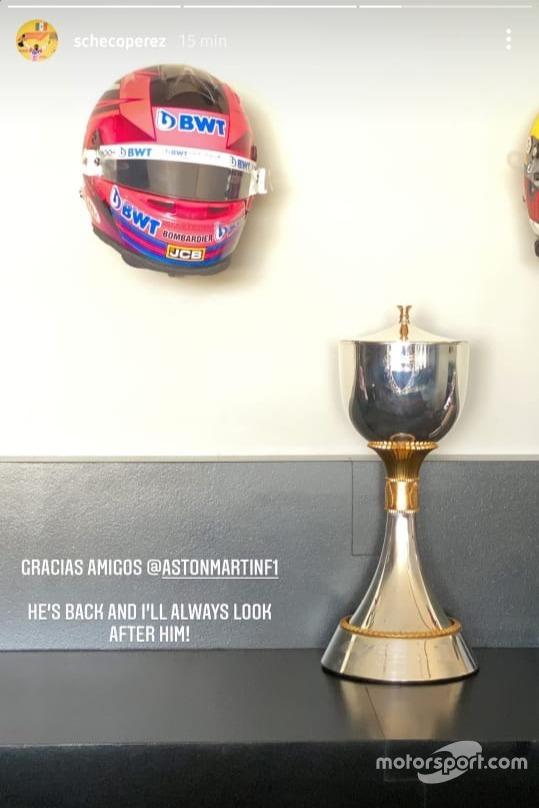 Foto del trofeo de Sergio Pérez