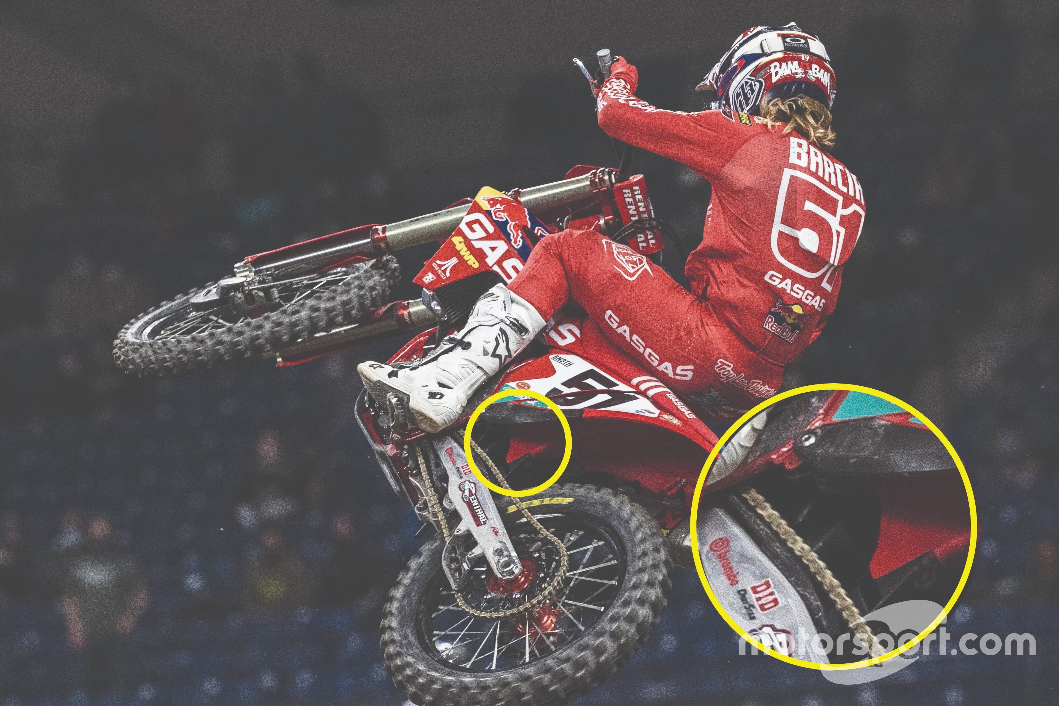 Justin Barcia en acción con, lo más claramente posible, el muelle neumático a la vista. 