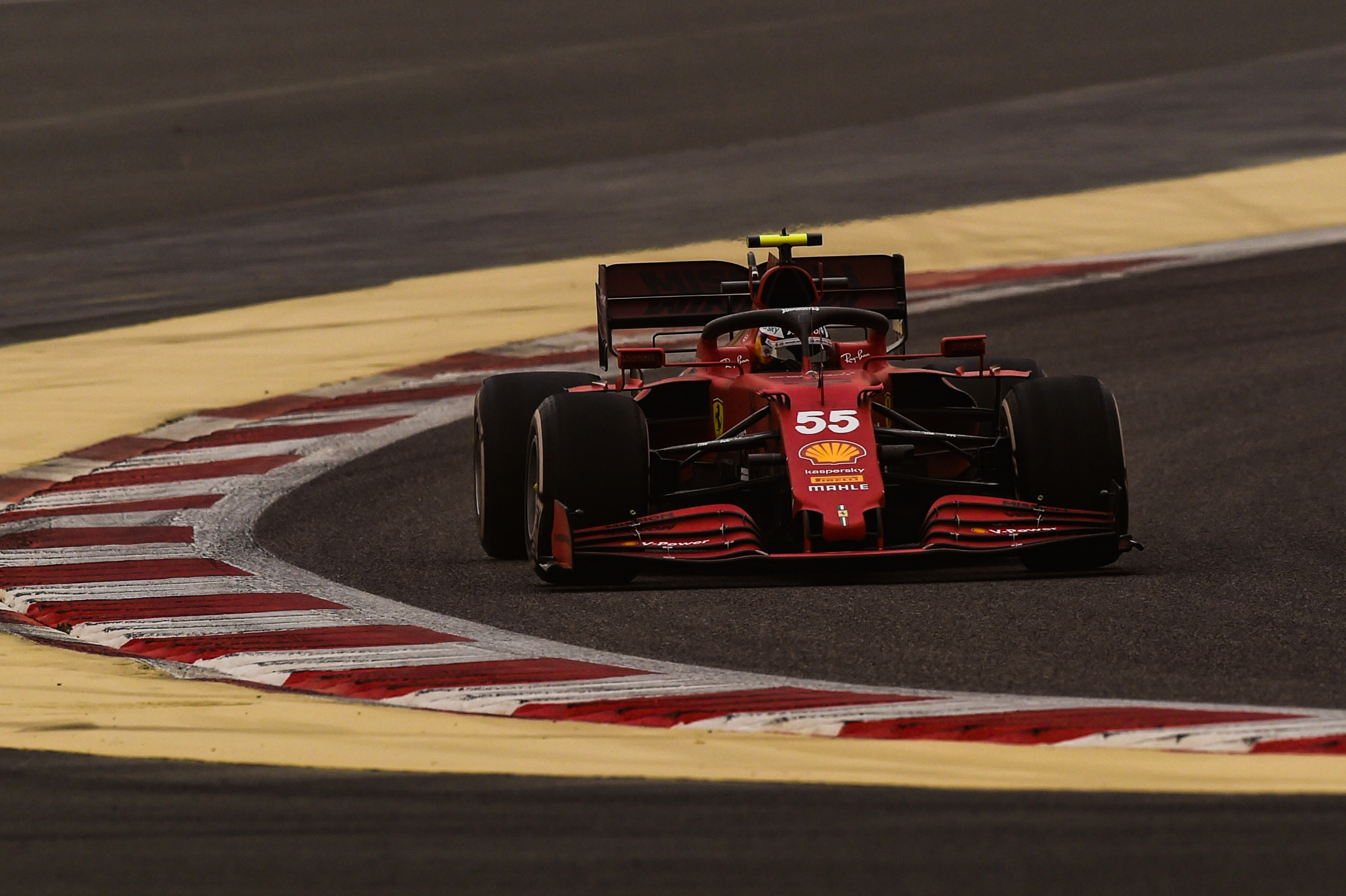 Carlos Sainz Jr Ferrari 2021 Bahrain F1 test