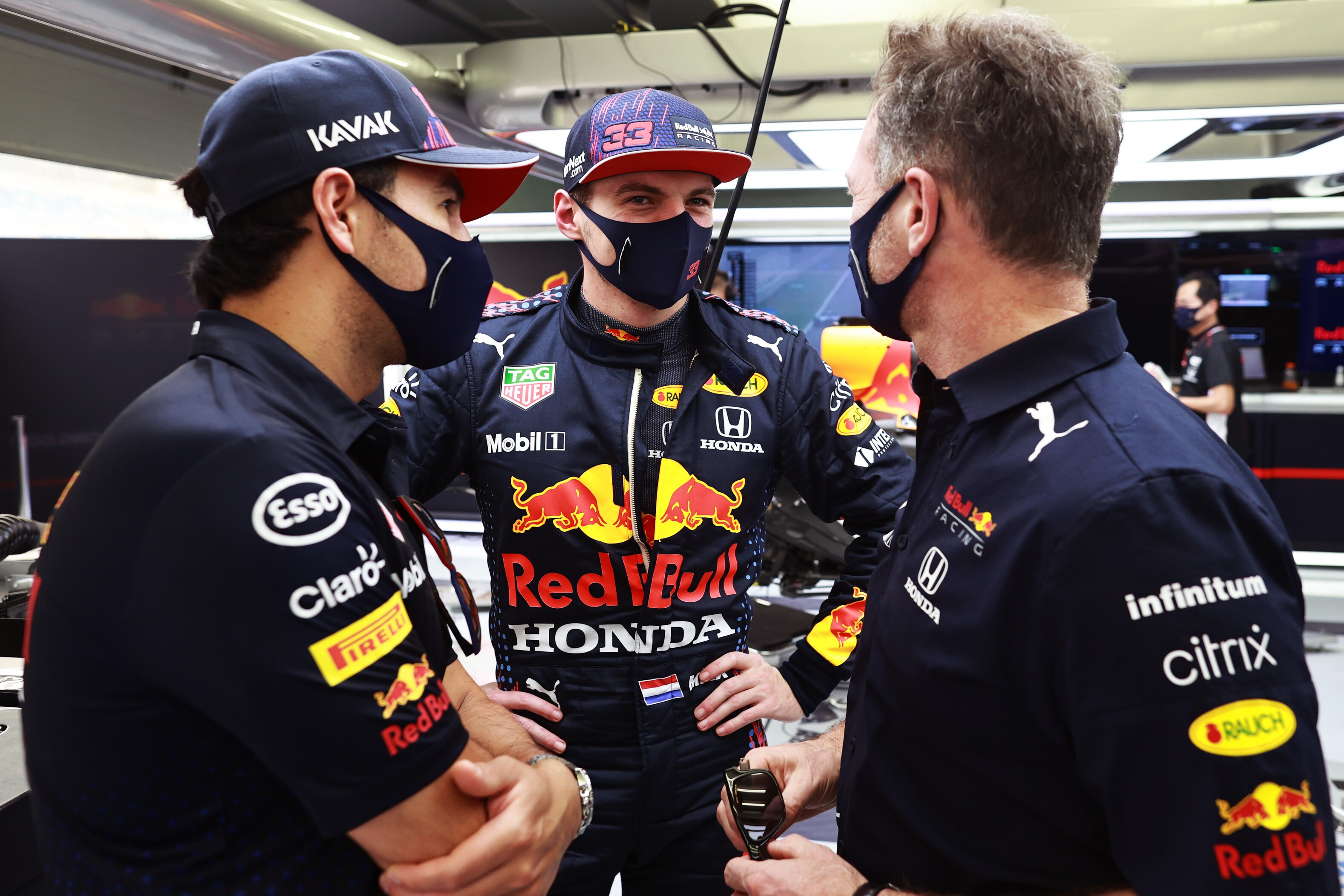 Sergio Perez, Max Verstappen, Christian Horner 2021 Bahrain F1 test