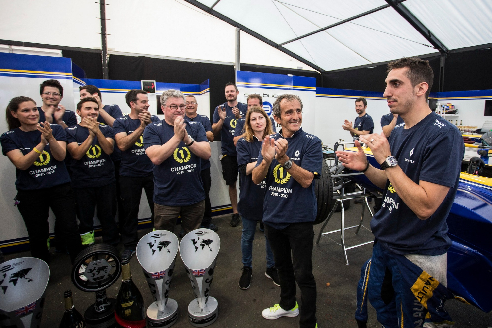 Sebastien Buemi, Alain Prost celebrate Formula E Battersea 2015-16