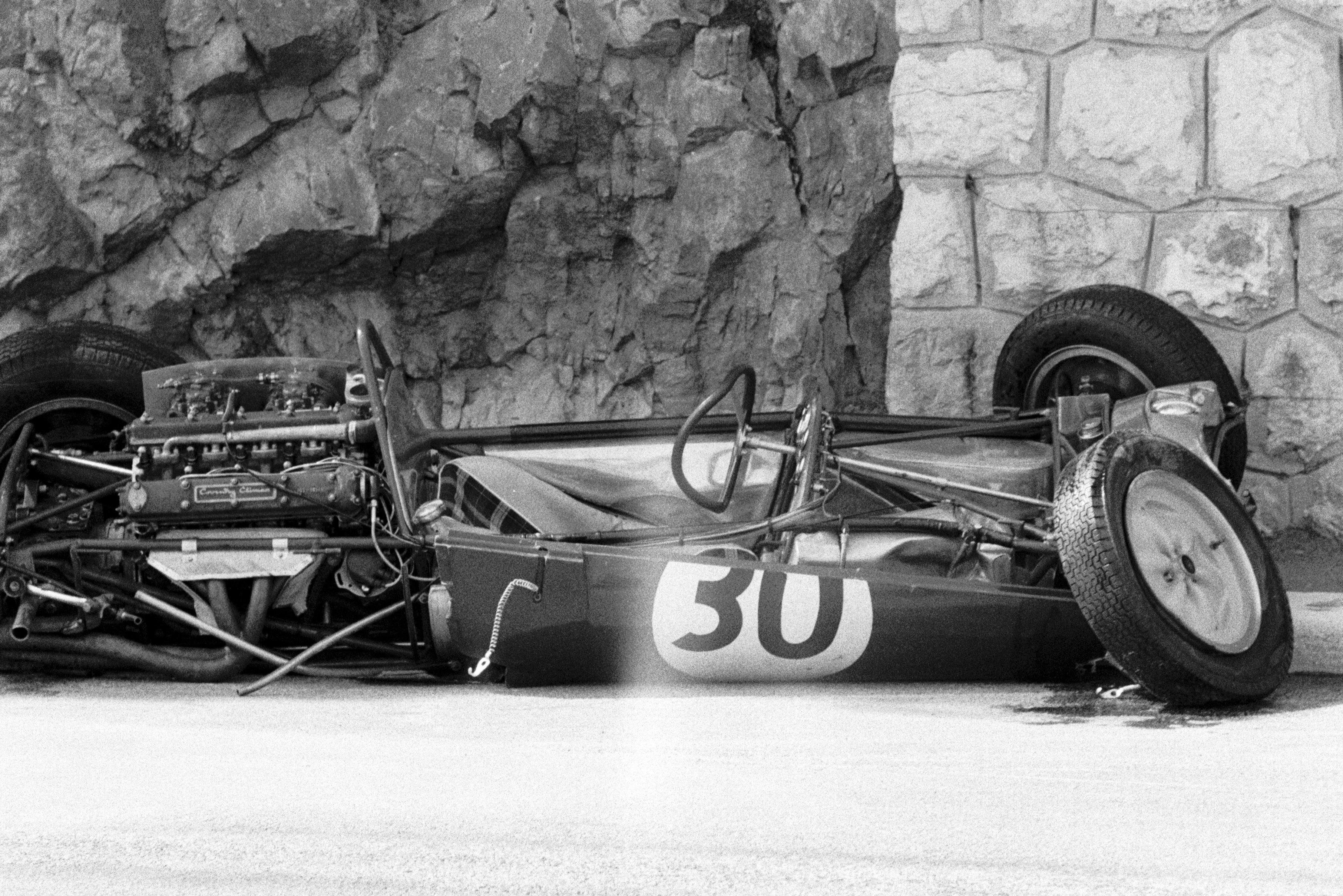 Innes Ireland Monaco 1961 crash