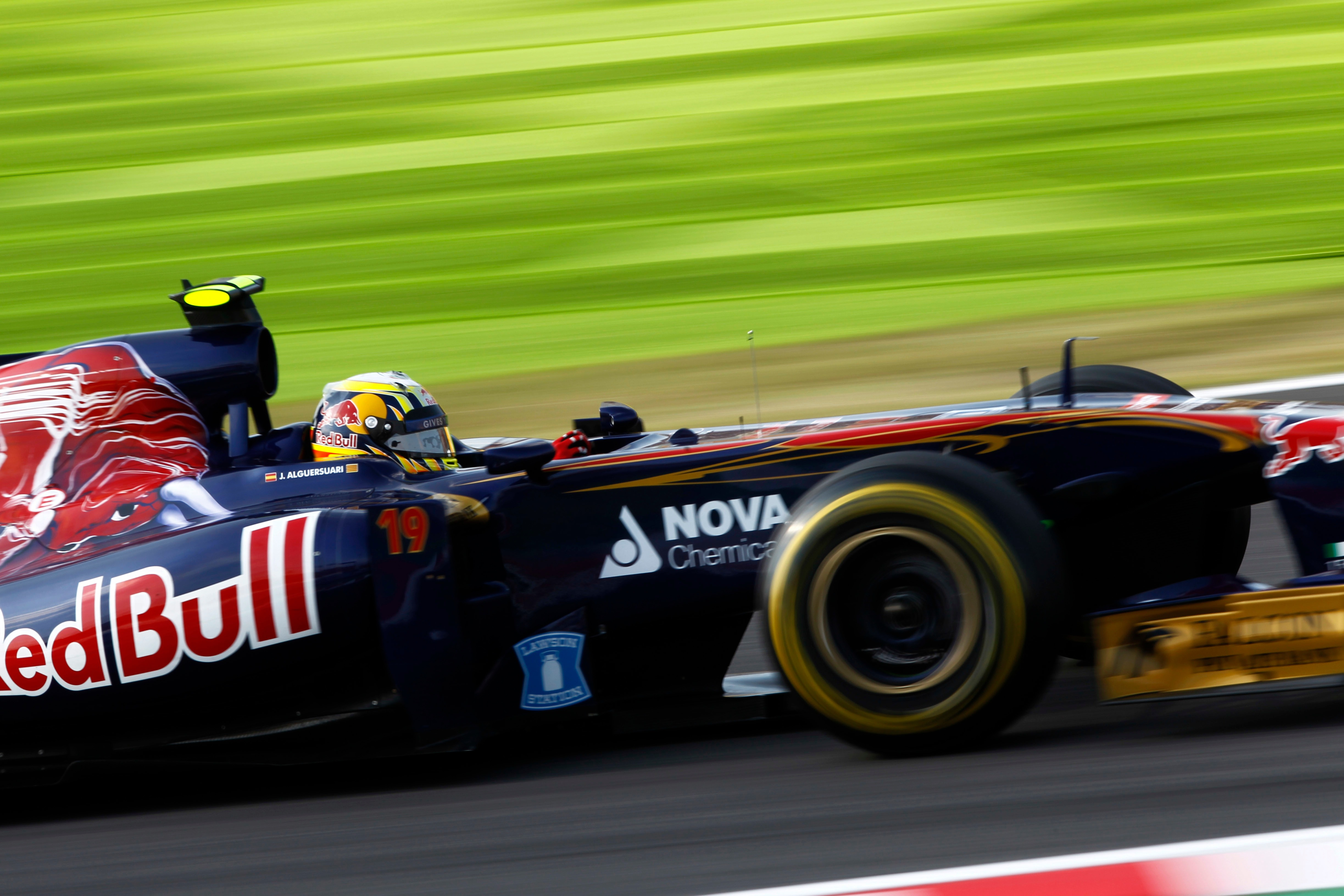 Jaime Alguersuari Toro Rosso, 2011 Japanese GP
