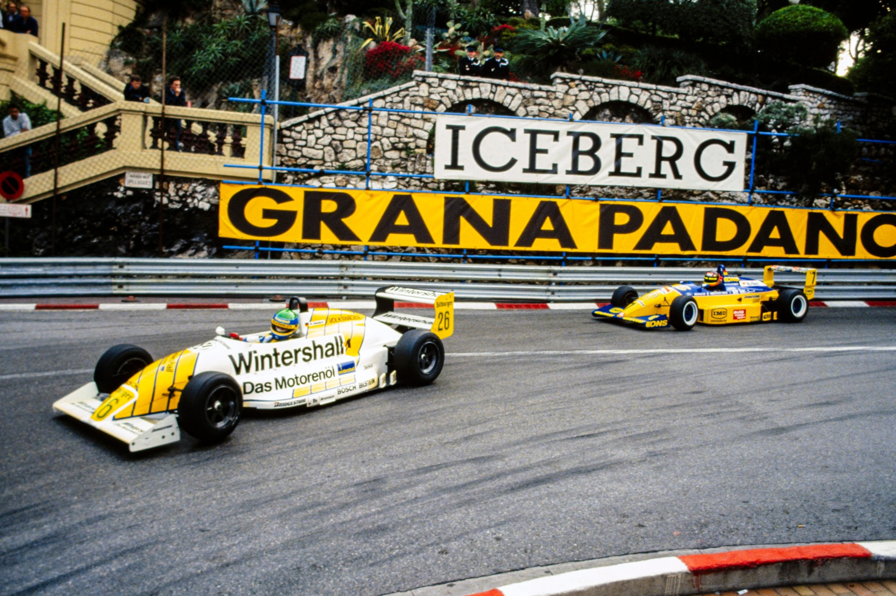 Jorg Muller chases after Klaus Panchryz in the early stages of the 1991 Monaco F3 GP