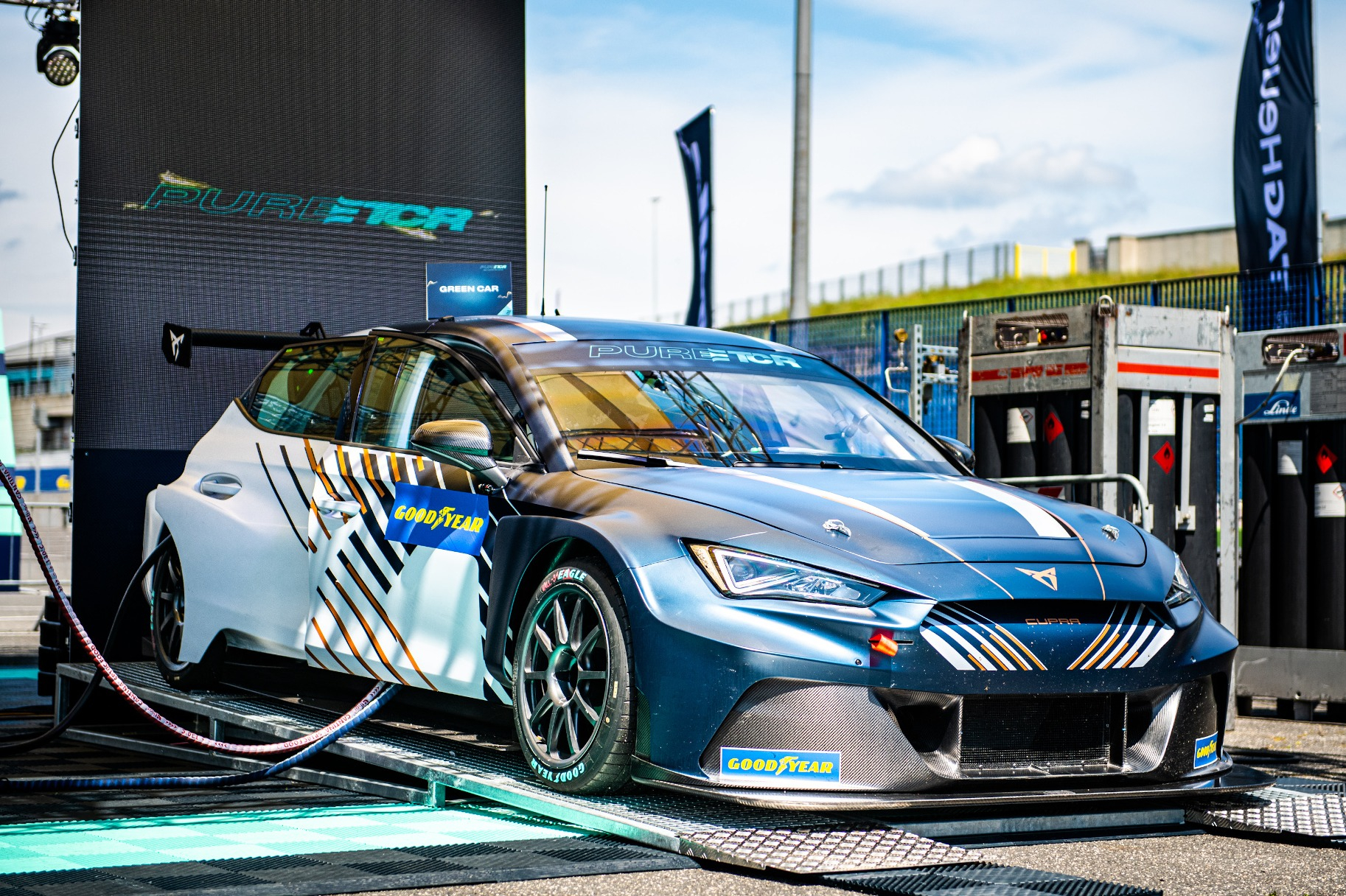New ETCR machines have enormous peak power from 500kW battery