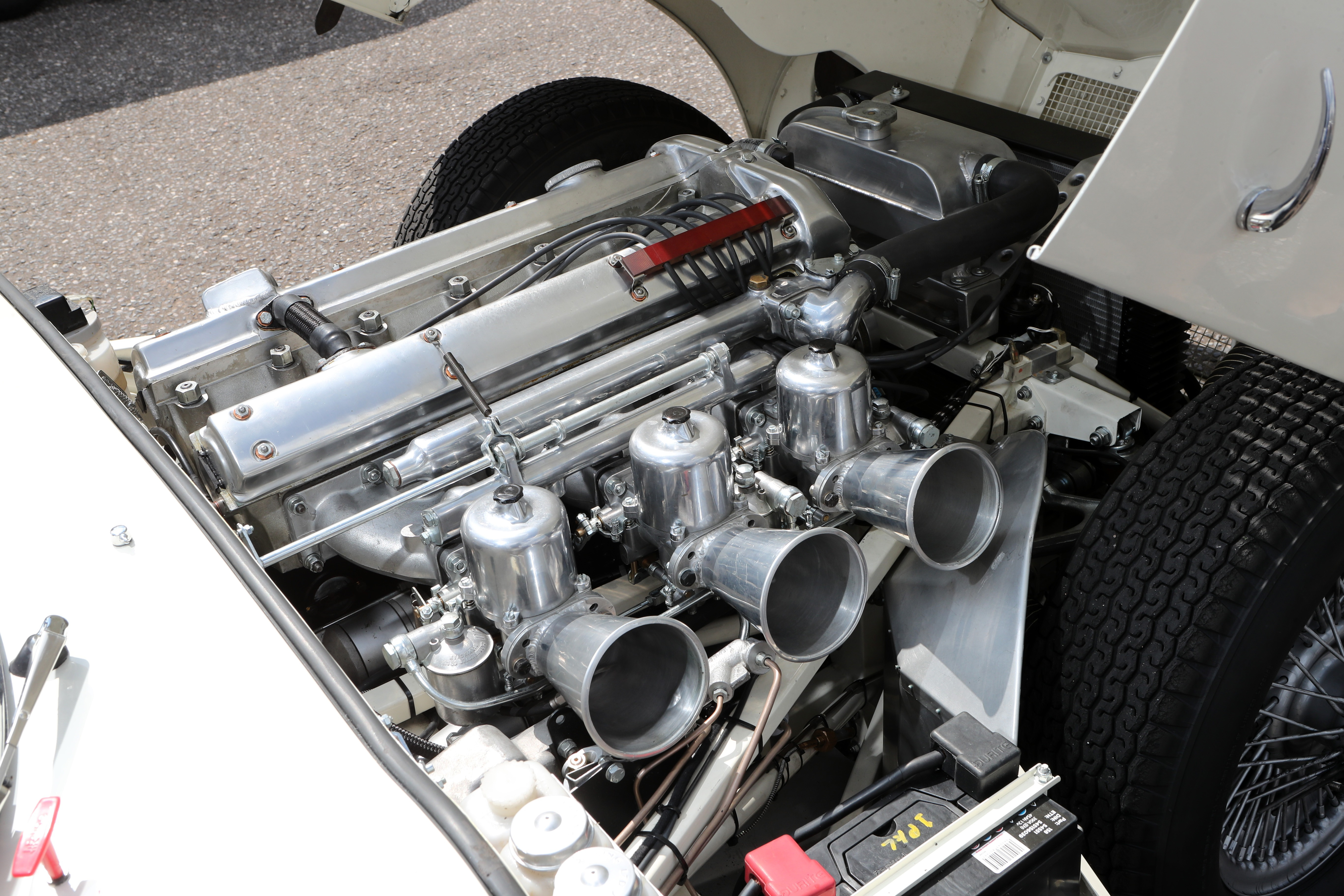 320bhp engine gave good torque