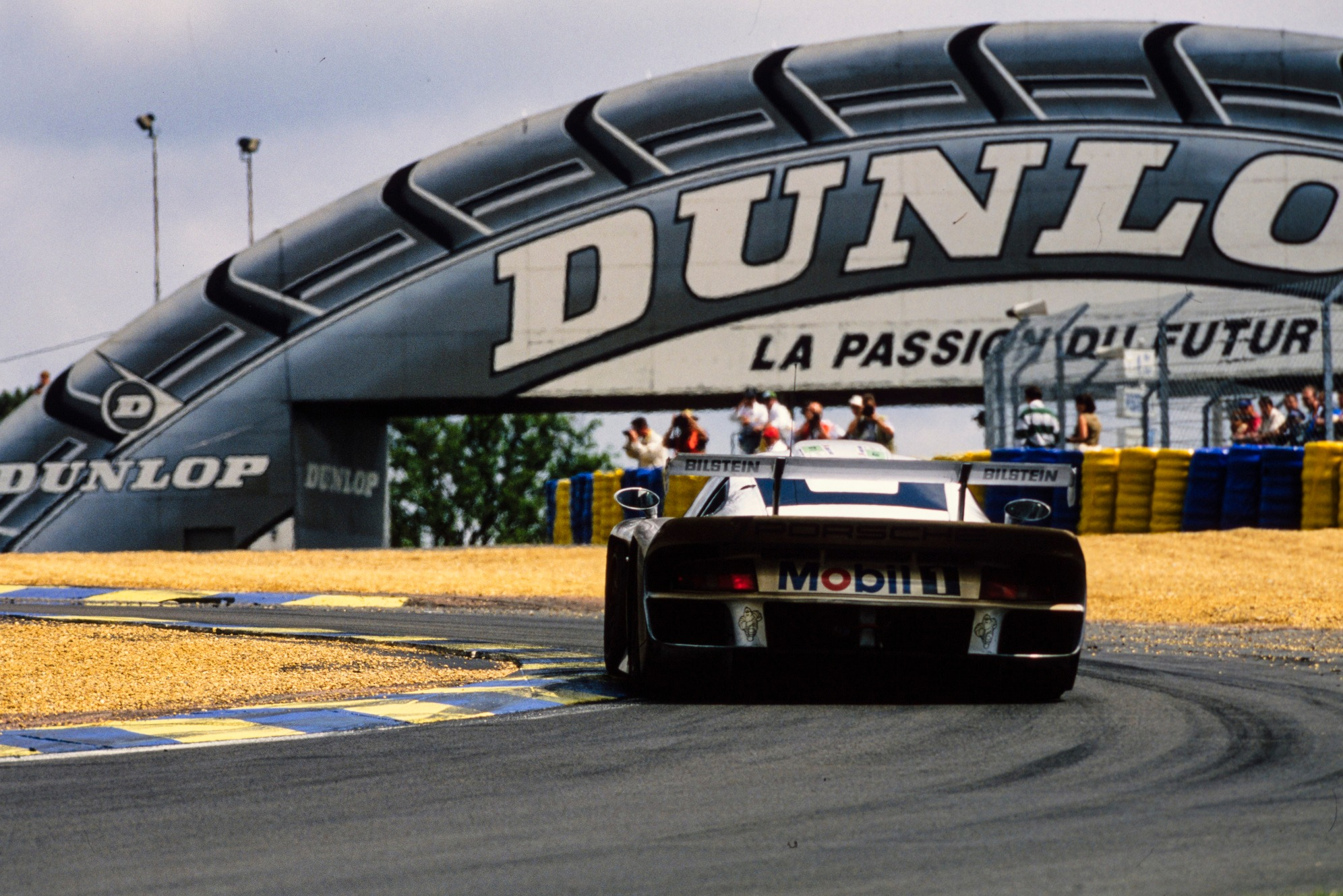 Collard arrived at the test still exhausted after losing Le Mans 1997 in hour 21 when his Porsche caught fire