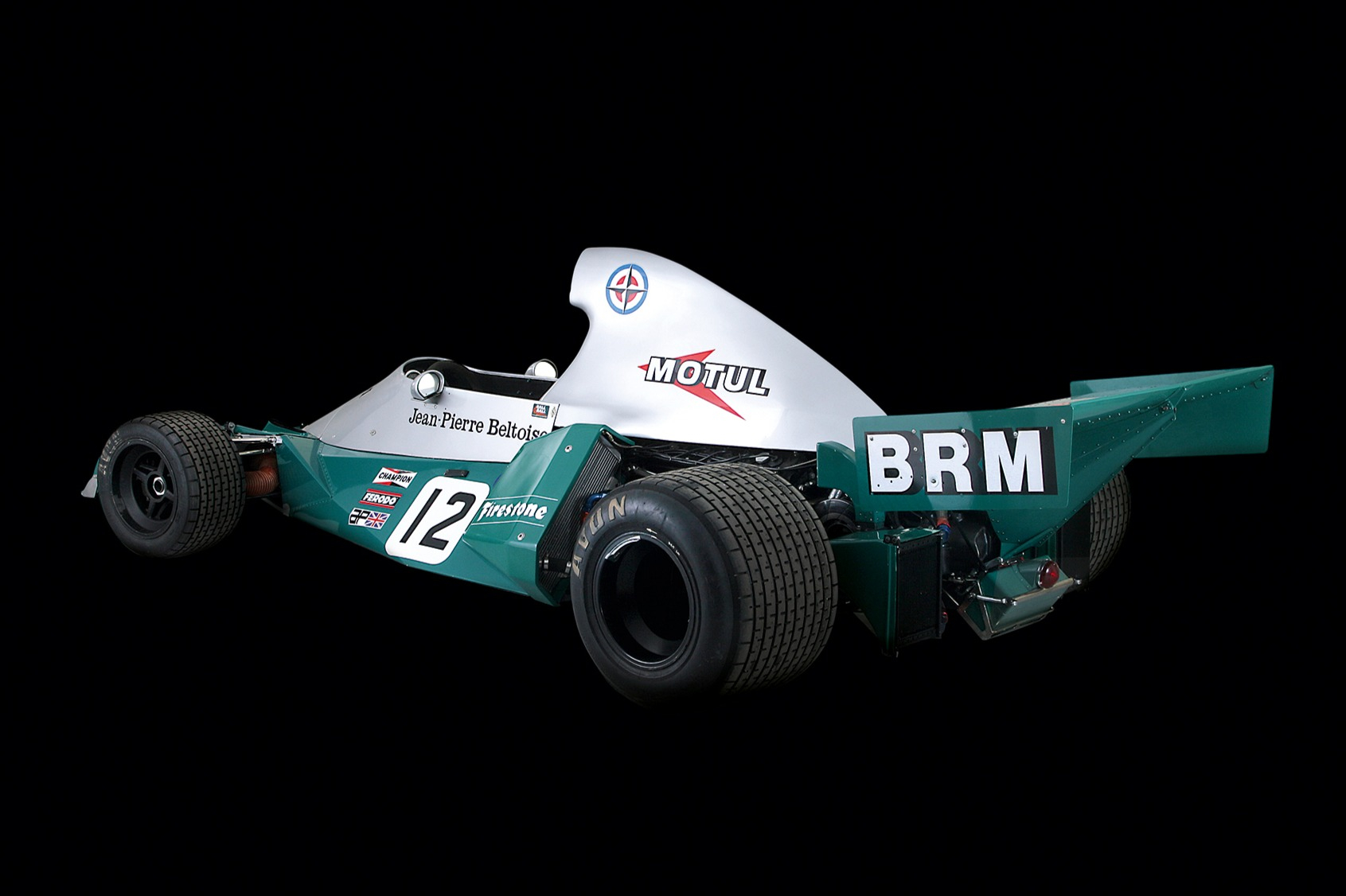 Pilbeam's P201 was a departure from Southgate's philosophy, with side-mounted radiators inspired by the Lotus 72