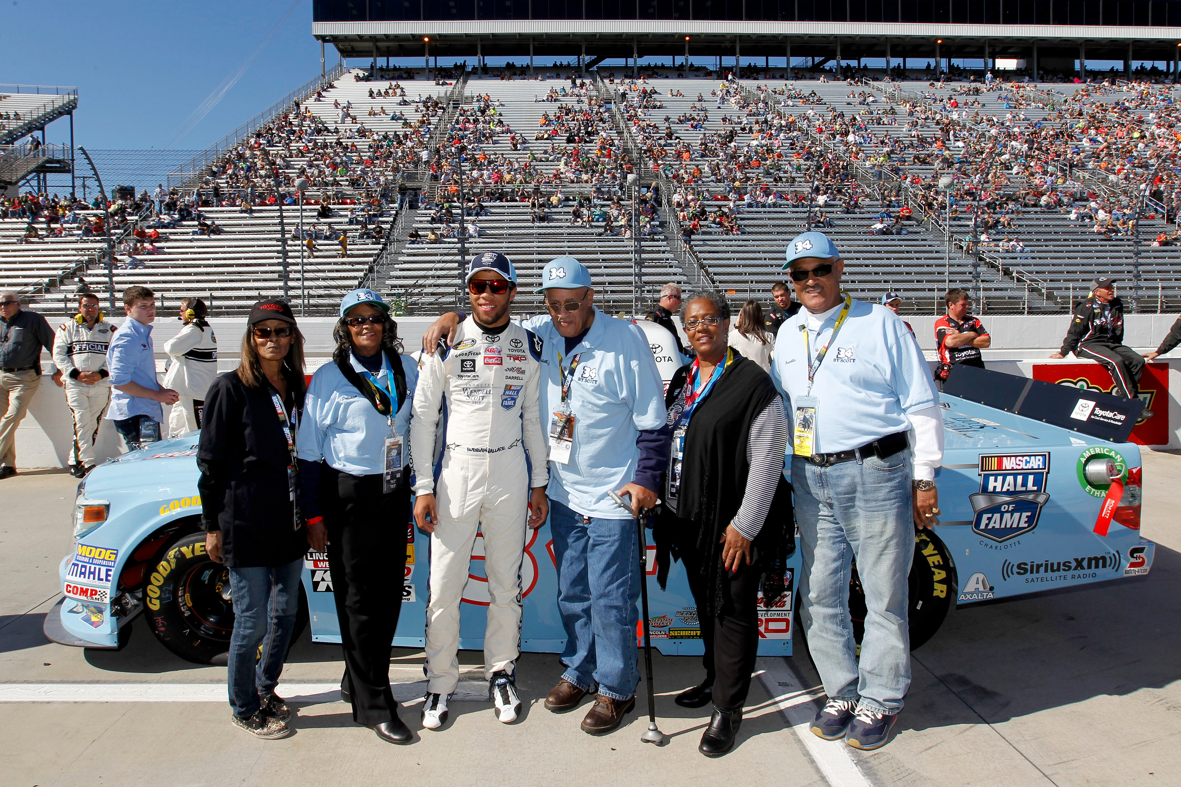 Bubba Wallace with Wendell Scott's family, 2014