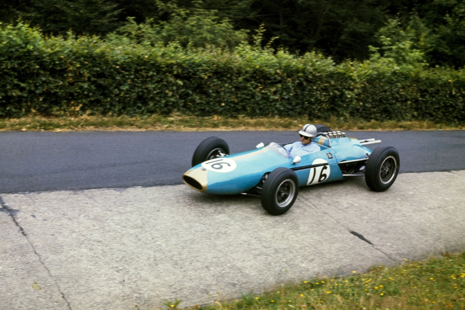 Brabham gave BT3 prototype its debut at the 1962 German GP, where he retired on lap nine with a broken throttle linkage