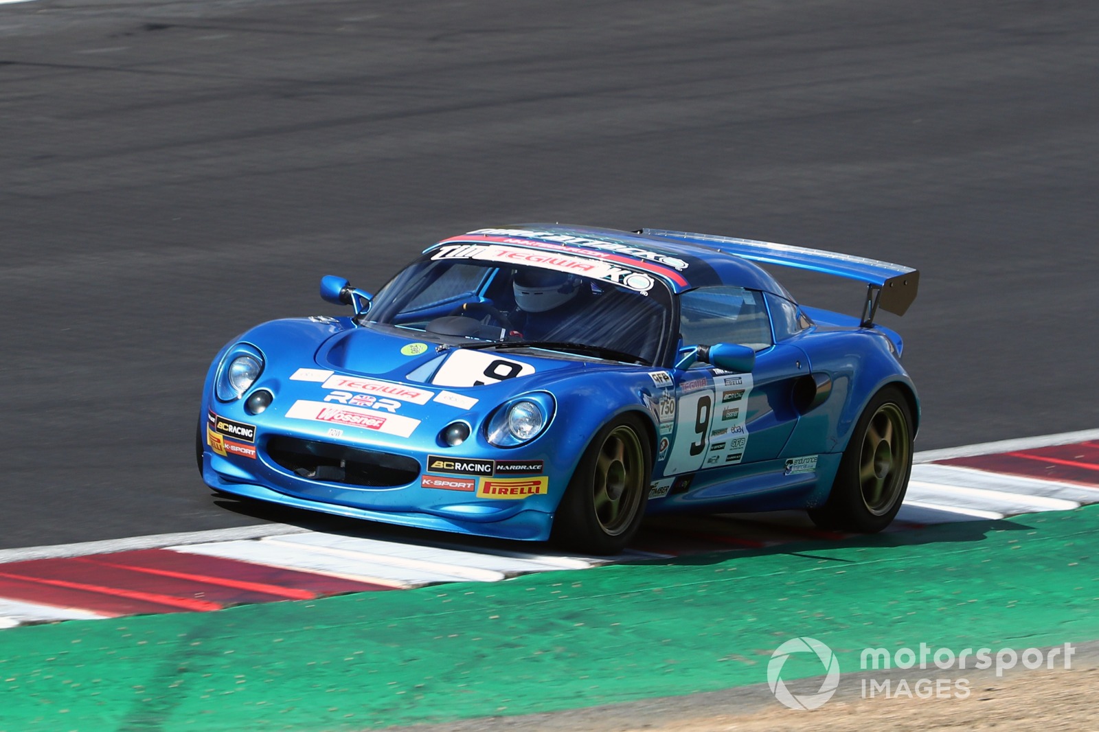 Rob Boston guided his Lotus Elise to the win in Roadsports