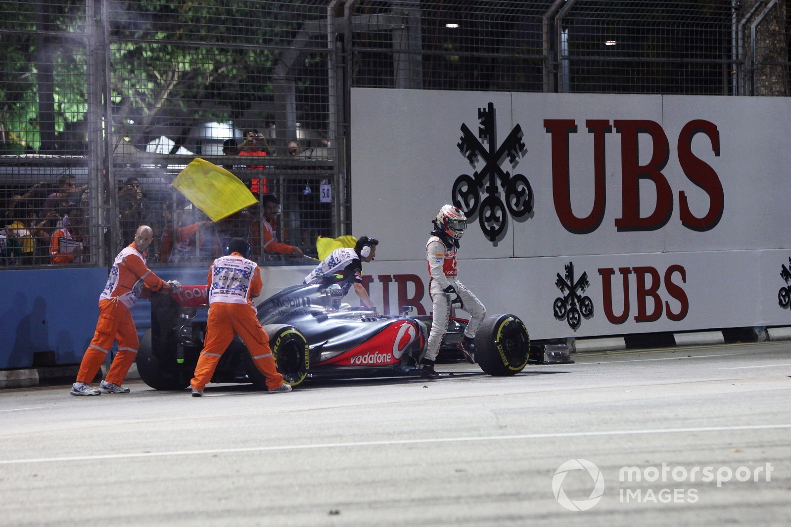 Hamilton’s disastrous 2012 Singapore race swung momentum in favour of his Mercedes move