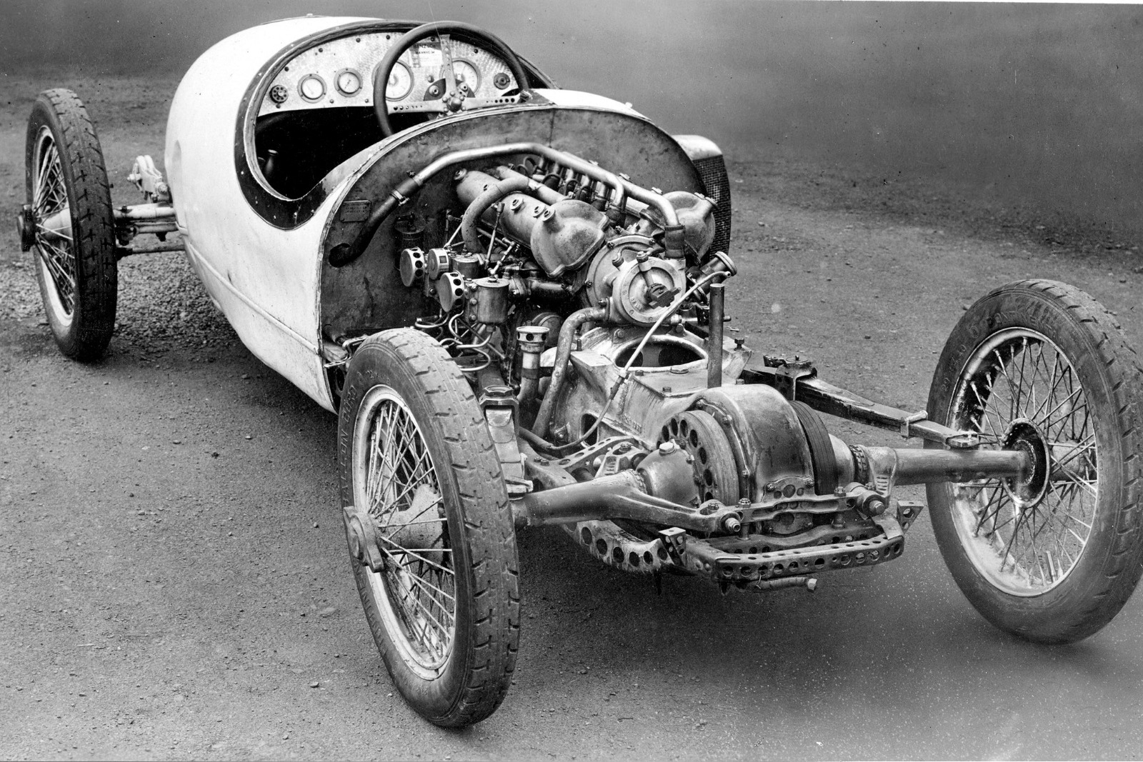 The mid-engined Benz Tropfenwagen signalled what was to come following 1923