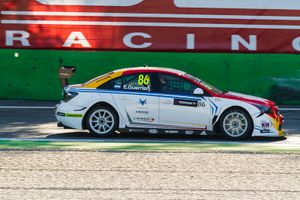 #86 Esteban Guerrieri - Campos Racing
