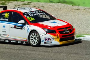 #86 Esteban Guerrieri - Campos Racing